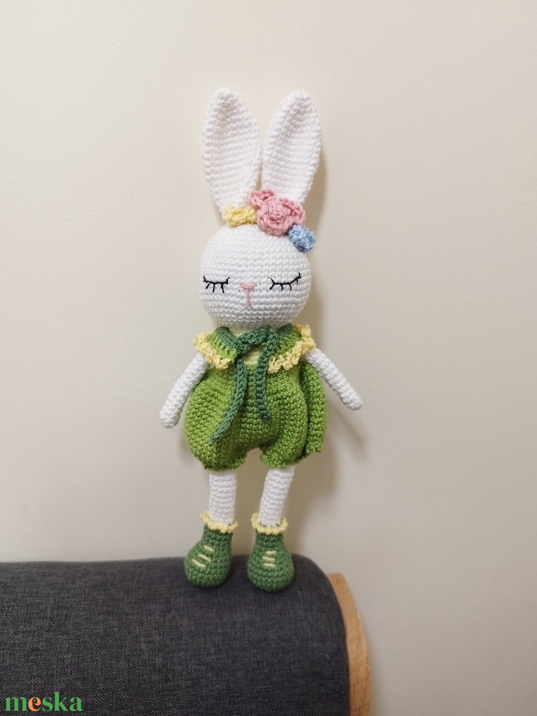 Horgolt nadrágos nyuszi  - játék & sport - plüssállat & játékfigura - nyuszi - Meska.hu