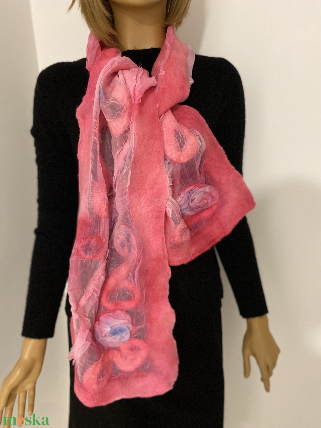 Pink selyemre nemezelt konnyu nyari gyapju sal 3D - ruha & divat - sál, sapka, kendő - sál - Meska.hu Pink selyemre nemezelt konnyu nyari gyapju sal 3D - ruha & divat - sál, sapka, kendő - sál - Meska.hu