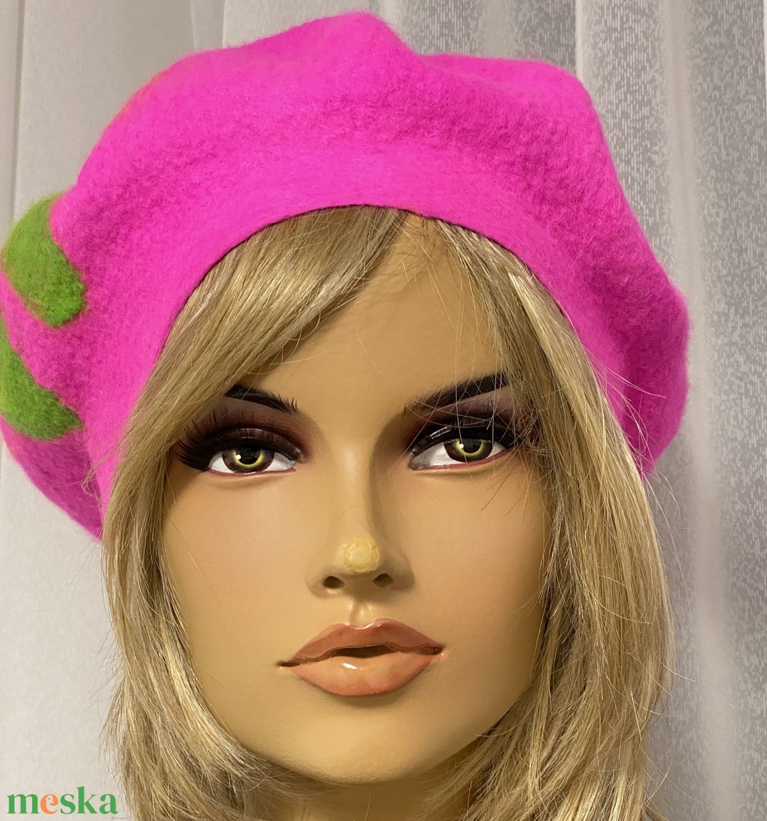 Pink gyapjú nemezelt sapka, barette - ruha & divat - sál, sapka, kendő - sapka - Meska.hu