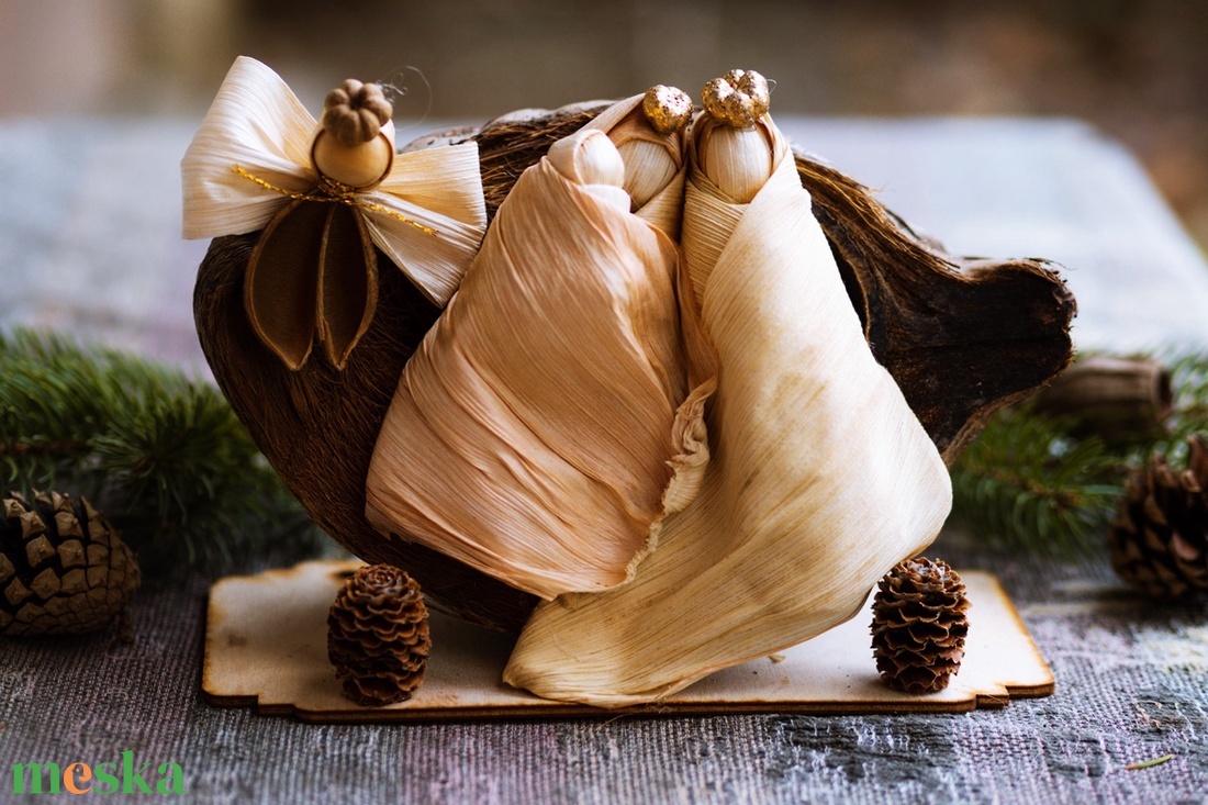 Kókuszdiós betlehem angyallal - karácsony - karácsonyi lakásdekoráció - karácsonyfadíszek - Meska.hu