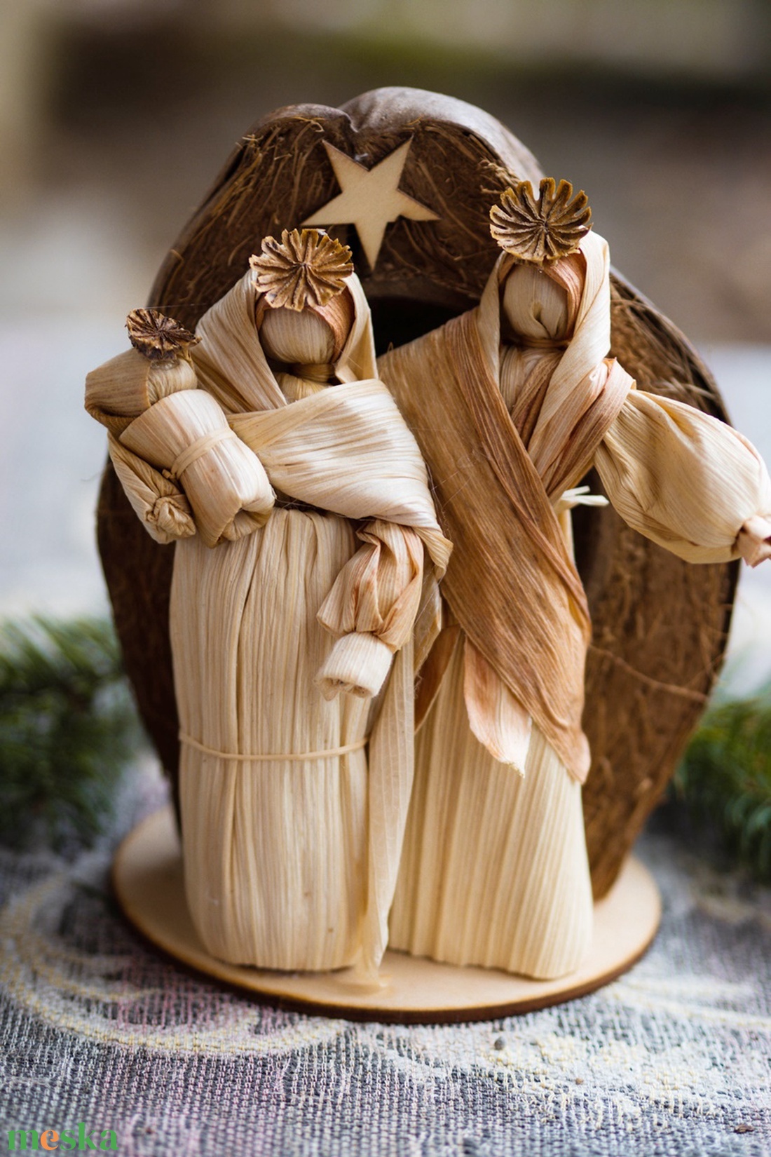 Kókuszdiós betlehem  - karácsony - karácsonyi lakásdekoráció - karácsonyfadíszek - Meska.hu