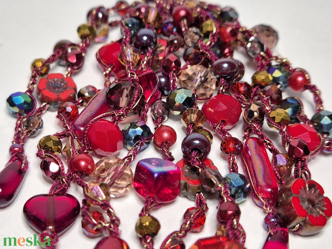 Horgolással készített arany, piros gyöngy taskaékszer  - táska & tok - kulcstartó & táskadísz - táskadísz - Meska.hu Horgolással készített arany, piros gyöngy taskaékszer  - táska & tok - kulcstartó & táskadísz - táskadísz - Meska.hu