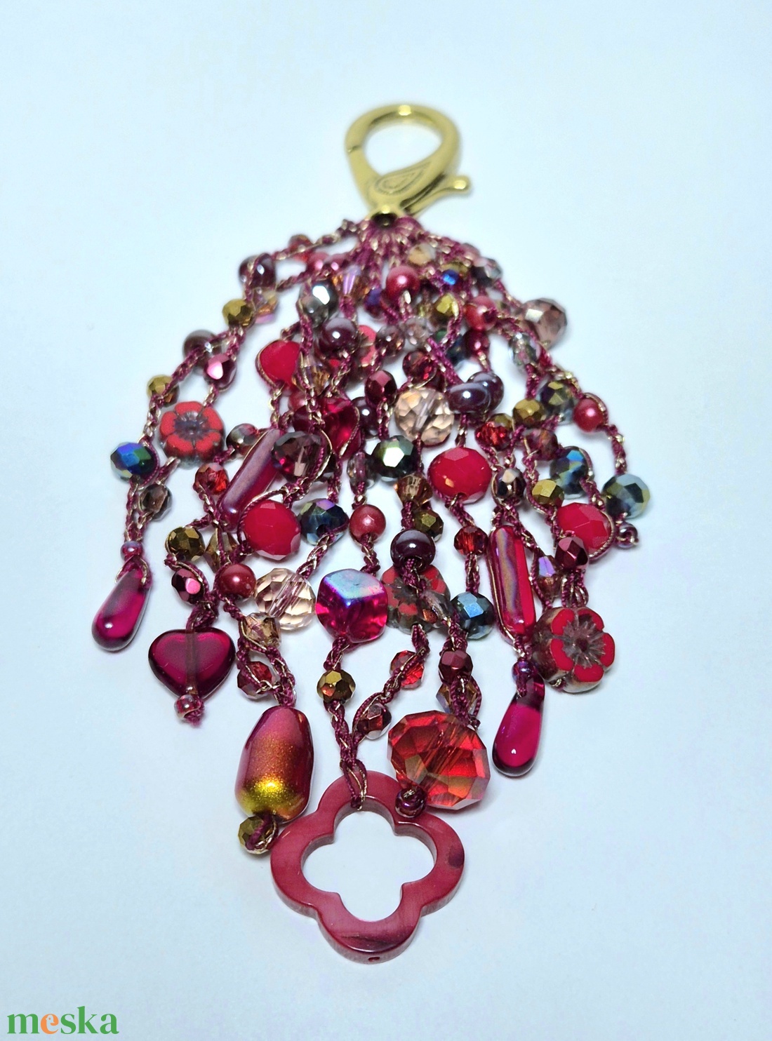 Horgolással készített arany, piros gyöngy taskaékszer  - táska & tok - kulcstartó & táskadísz - táskadísz - Meska.hu Horgolással készített arany, piros gyöngy taskaékszer  - táska & tok - kulcstartó & táskadísz - táskadísz - Meska.hu