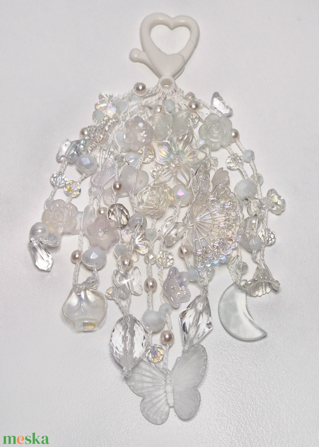 Fehér, gyöngyház táskaékszer  - táska & tok - kulcstartó & táskadísz - táskadísz - Meska.hu