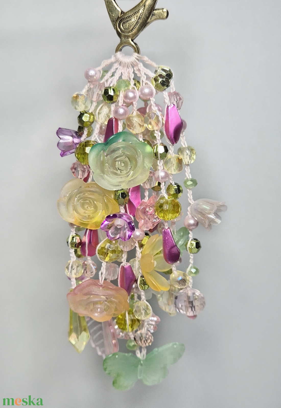 Színes virágoskert táskaékszer  - táska & tok - kulcstartó & táskadísz - táskadísz - Meska.hu