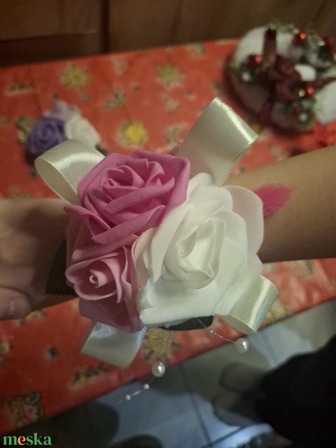 �Csuklócsokrok� - otthon & életmód - virágdekoráció - virágok - virágcsokor - Meska.hu