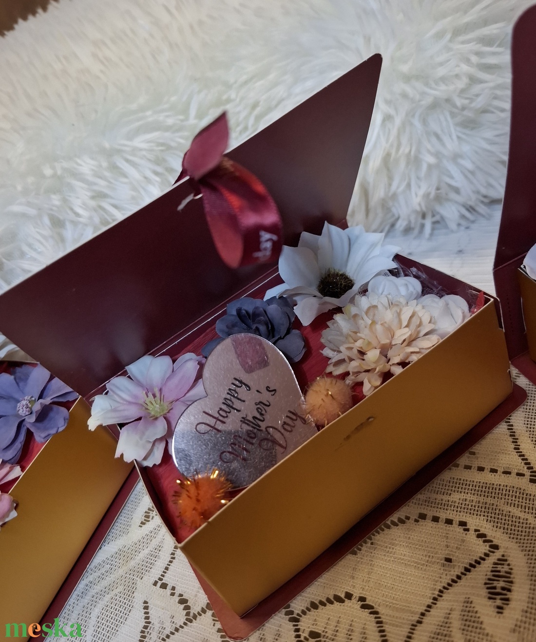 �anyáknapi könyvalakú virágbox� - otthon & életmód - virágdekoráció - virágok - virágbox - Meska.hu