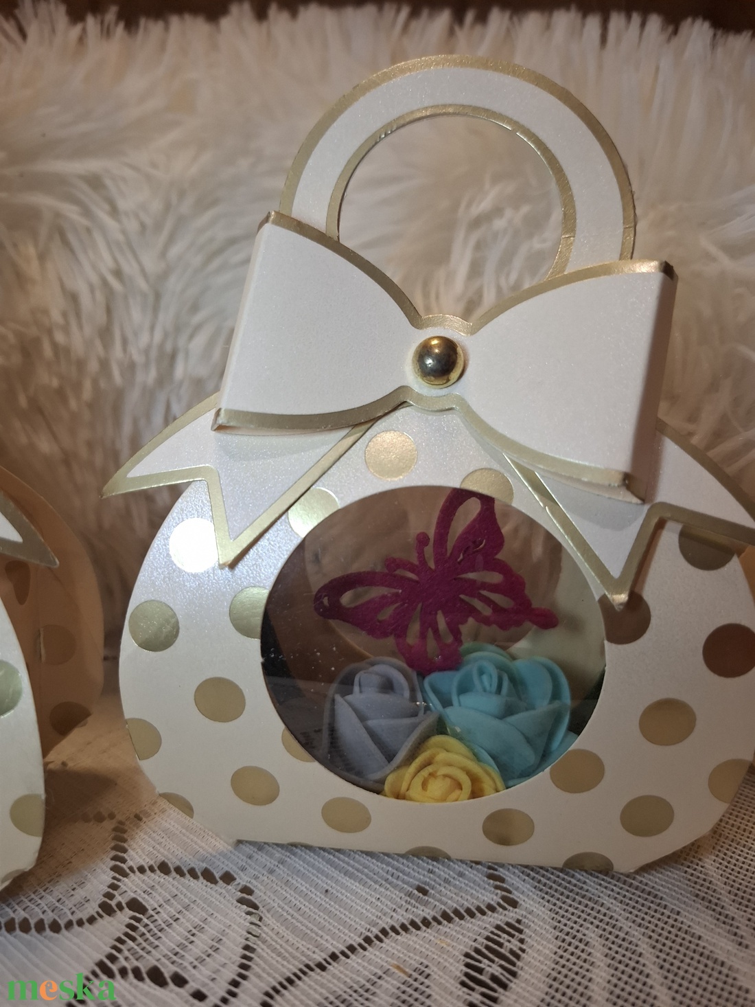 Anyáknapi, nőnapi, valentinnapi mini virágtáska pezsgő színű - otthon & életmód - virágdekoráció - virágdíszek - asztali virágdísz - Meska.hu