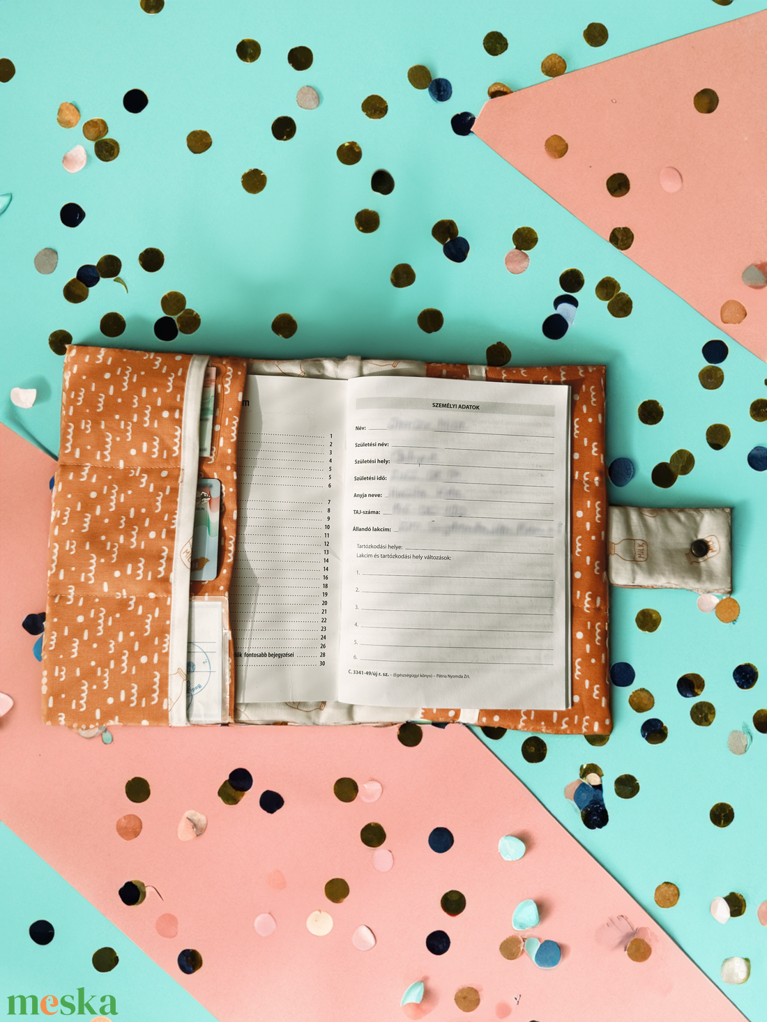 Egészségügyi kiskönyv borító okmány zsebekkel - Színvariációk - játék & sport - babalátogató ajándékcsomag - Meska.hu