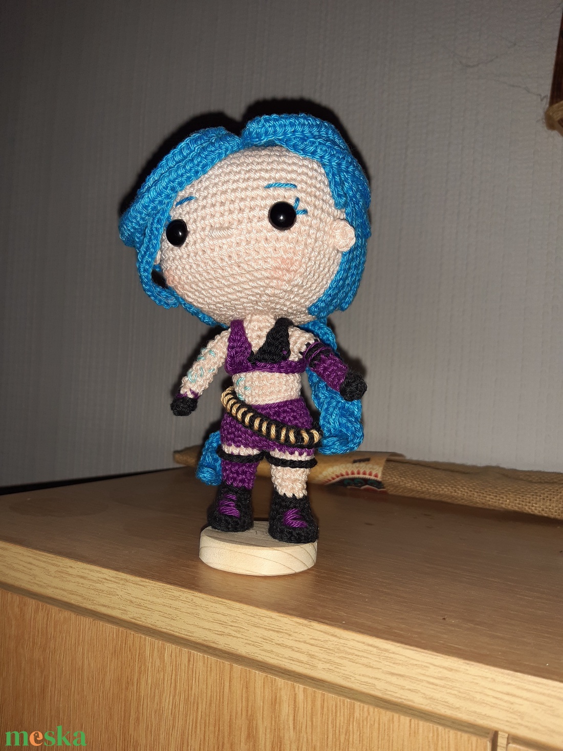 Jinx amigurumi figura - játék & sport - plüssállat & játékfigura - más figura - Meska.hu Jinx amigurumi figura - játék & sport - plüssállat & játékfigura - más figura - Meska.hu