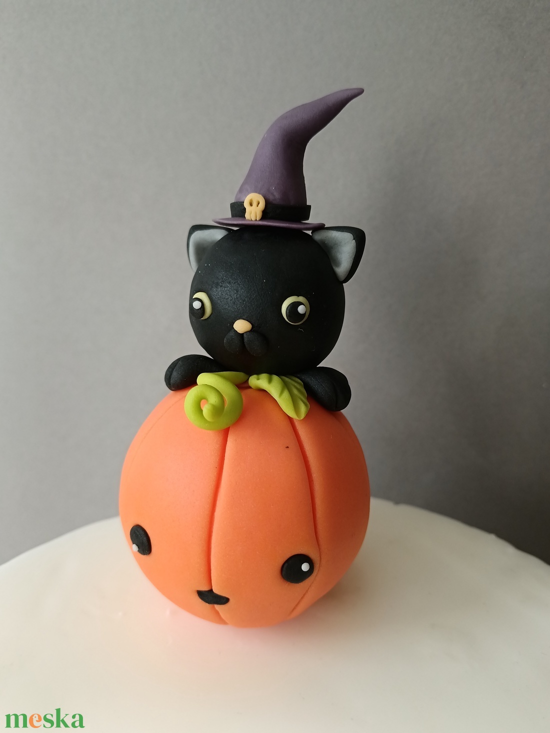 Boszorkánycica tökön Halloween tortadísz - otthon & életmód - konyhafelszerelés, tálalás - sütés, főzés - sütidísz - Meska.hu Boszorkánycica tökön Halloween tortadísz - otthon & életmód - konyhafelszerelés, tálalás - sütés, főzés - sütidísz - Meska.hu
