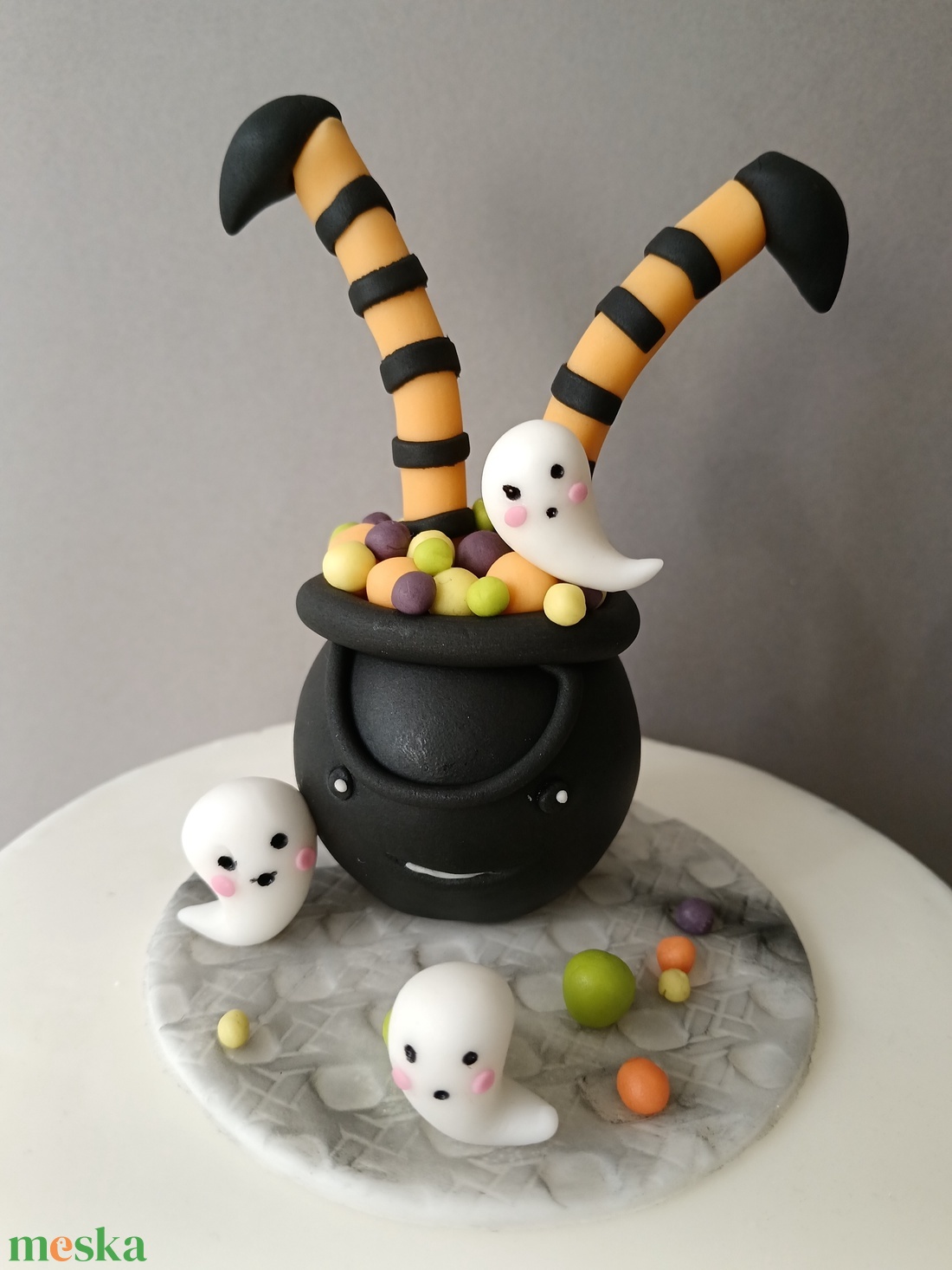 Boszorkányüst szellemekkel Halloween tortadísz - otthon & életmód - konyhafelszerelés, tálalás - sütés, főzés - sütidísz - Meska.hu Boszorkányüst szellemekkel Halloween tortadísz - otthon & életmód - konyhafelszerelés, tálalás - sütés, főzés - sütidísz - Meska.hu