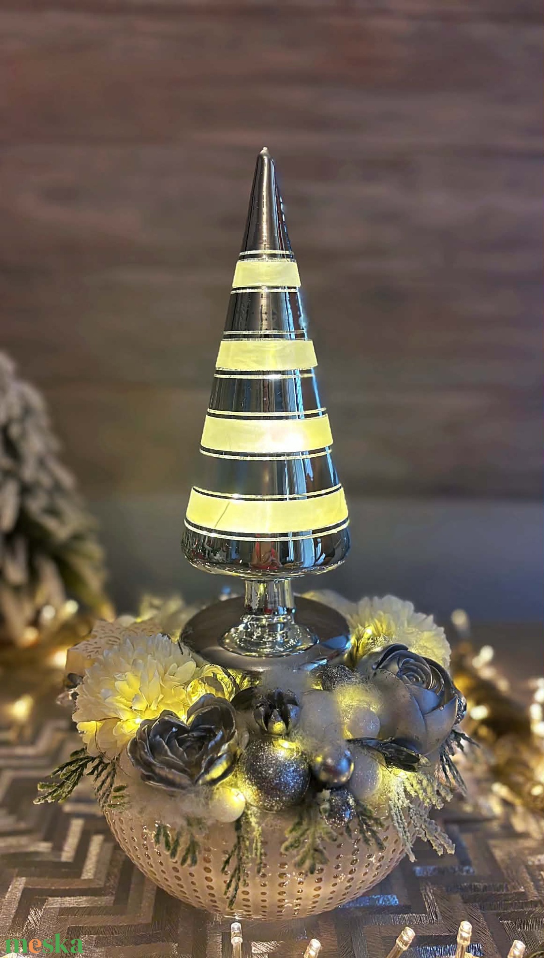 Modern ezüst ledes fenyőfa karácsonyi asztaldísz - karácsony - adventi díszek - adventi asztaldísz - Meska.hu