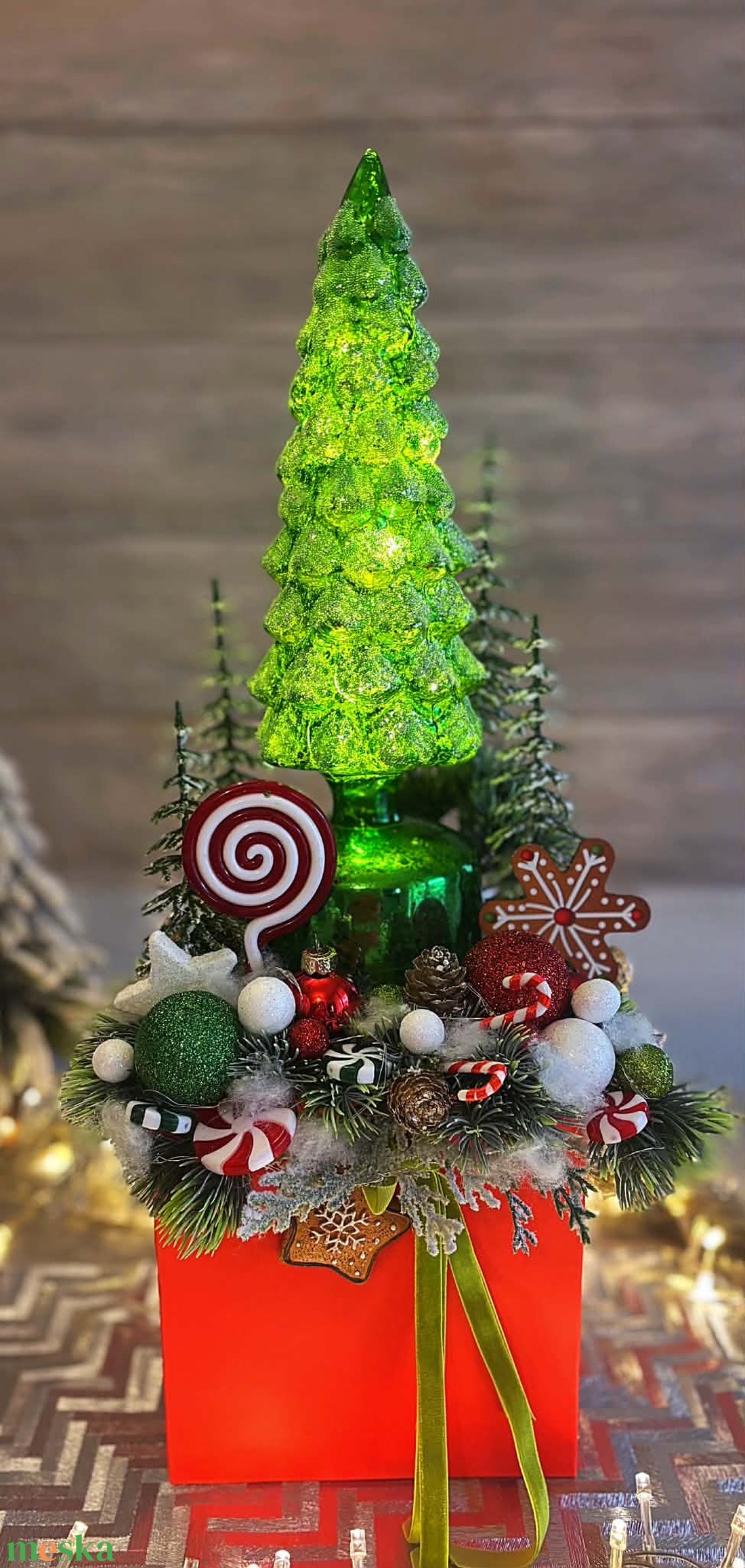 Zöld forgó üveg fenyőfás asztaldísz - karácsony - karácsonyi lakásdekoráció - ünnepi asztaldekoráció - Meska.hu