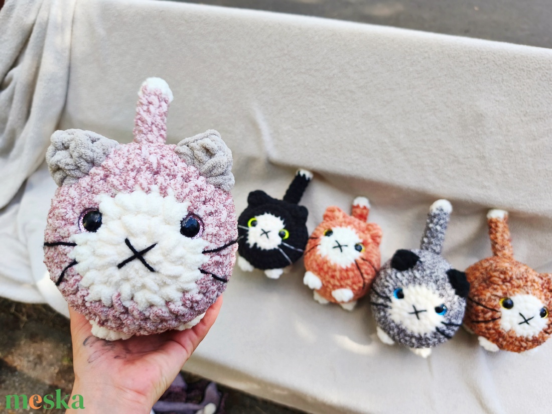 Horgolt duci cica plüss � kézzel készült amigurumi plüss figura - játék & sport - plüssállat & játékfigura - cica - Meska.hu