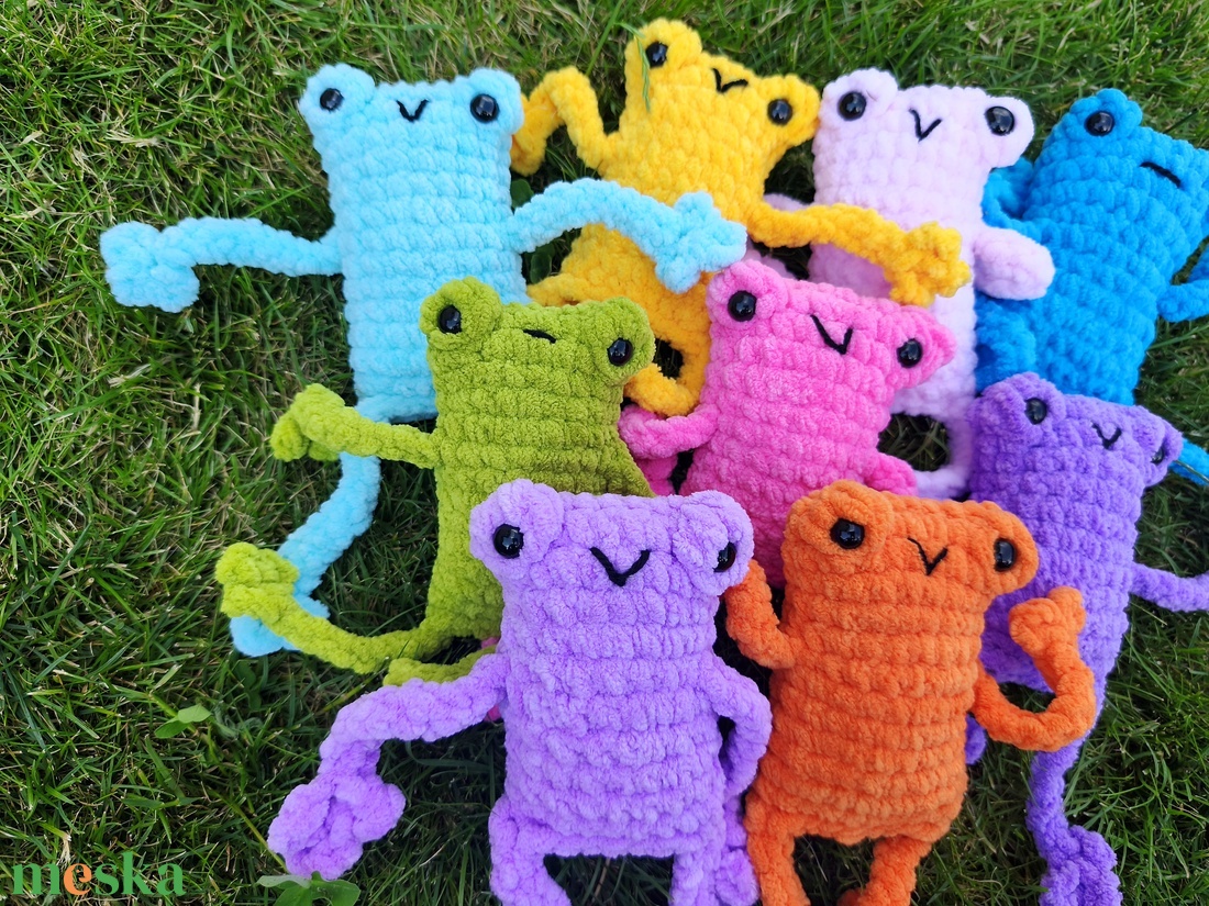 Horgolt hosszúlábú béka plüss (Leggy Frog) � kézzel készült színes amigurumi figura - játék & sport - plüssállat & játékfigura - béka - Meska.hu