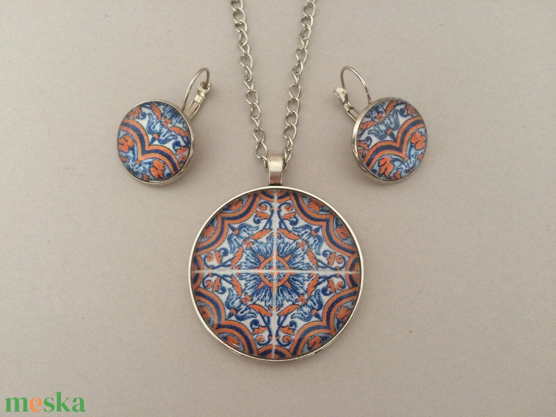 Korallos azulejo No.4 francia kapcsos fülbevaló - ékszer - fülbevaló - lógó fülbevaló - Meska.hu Korallos azulejo No.4 francia kapcsos fülbevaló - ékszer - fülbevaló - lógó fülbevaló - Meska.hu