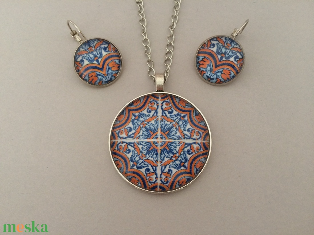 Korallos azulejo No.4 nyaklánc - ékszer - nyaklánc - medálos nyaklánc - Meska.hu