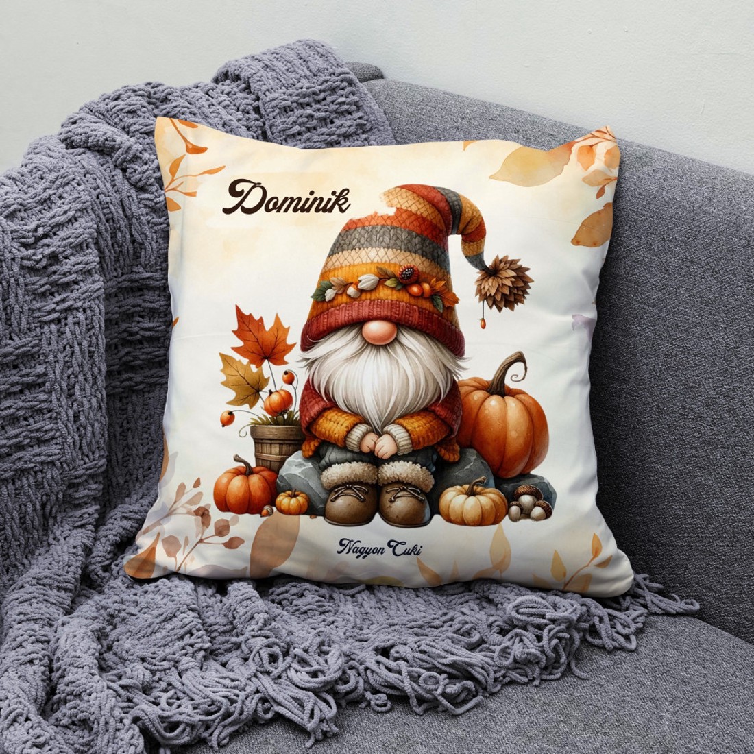 Névvel kérhető - Őszi manó és a tök mintás párna - otthon & életmód - lakástextil - párna & párnahuzat - díszpárna (belsővel együtt) - Meska.hu