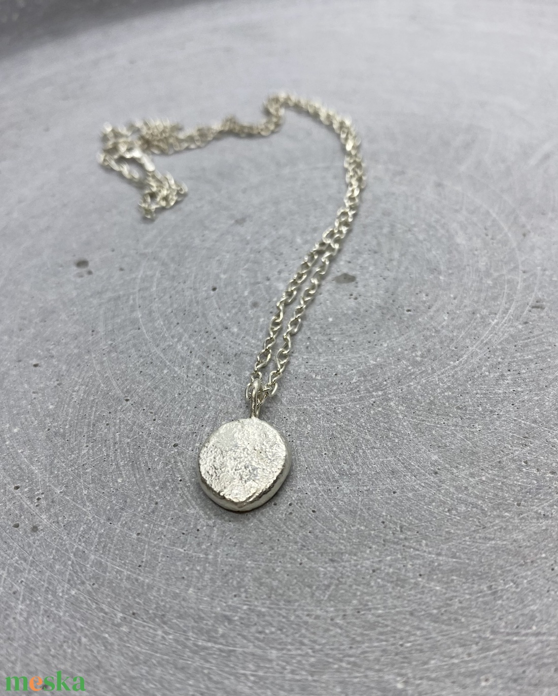Minimalista ezüst medál  és nyaklánc(3.) - ékszer - nyaklánc - bogyós nyaklánc - Meska.hu