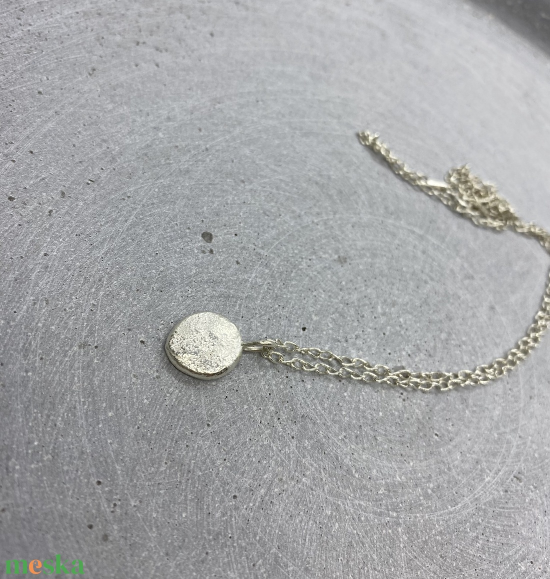 Minimalista ezüst medál  és nyaklánc(3.) - ékszer - nyaklánc - bogyós nyaklánc - Meska.hu