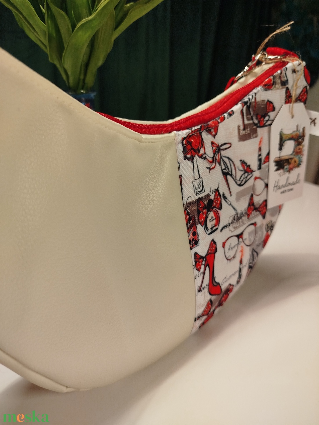 Style stílusú moonbag - táska & tok - kézitáska & válltáska - vállon átvethető táska - Meska.hu