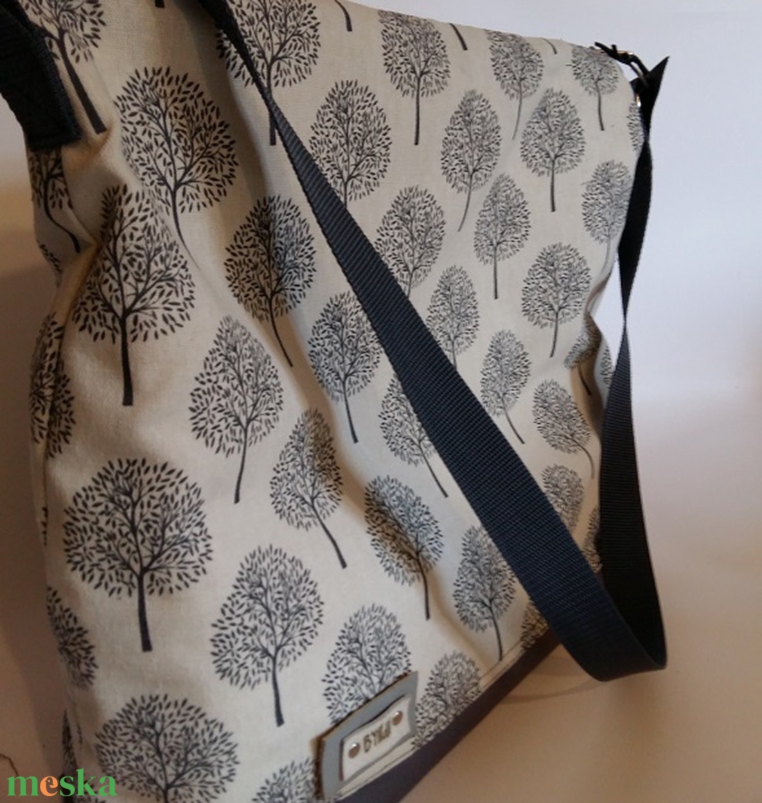 Vászontáska szürke famintás nagyméretű táska, pelenkázó táska -  - Meska.hu