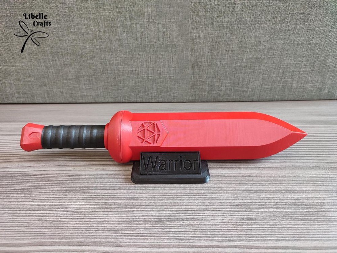 Nagy - Méretű kard formájú kockatartó D20 sziluettel + AJÁNDÉK - játék & sport - táblajáték és kártyajáték - társasjátékok - dobókocka - Meska.hu