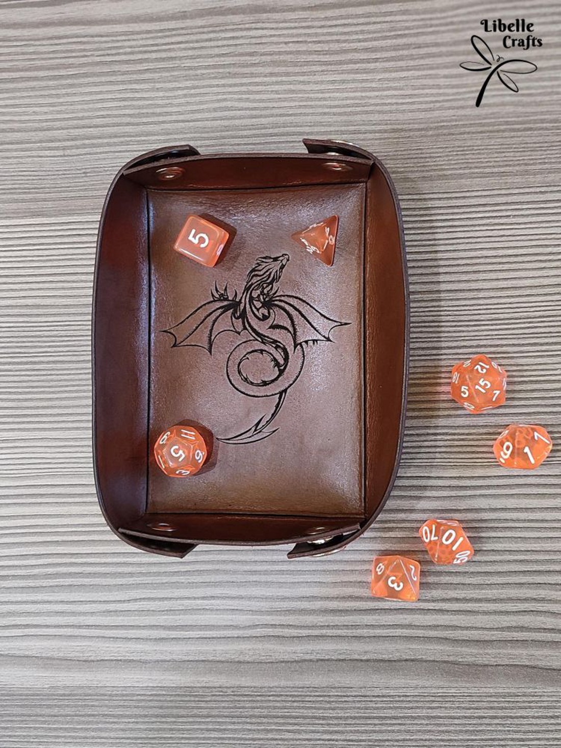 Sárkány mintás kockadobó tálca - 3 - játék & sport - szerepjáték - Meska.hu
