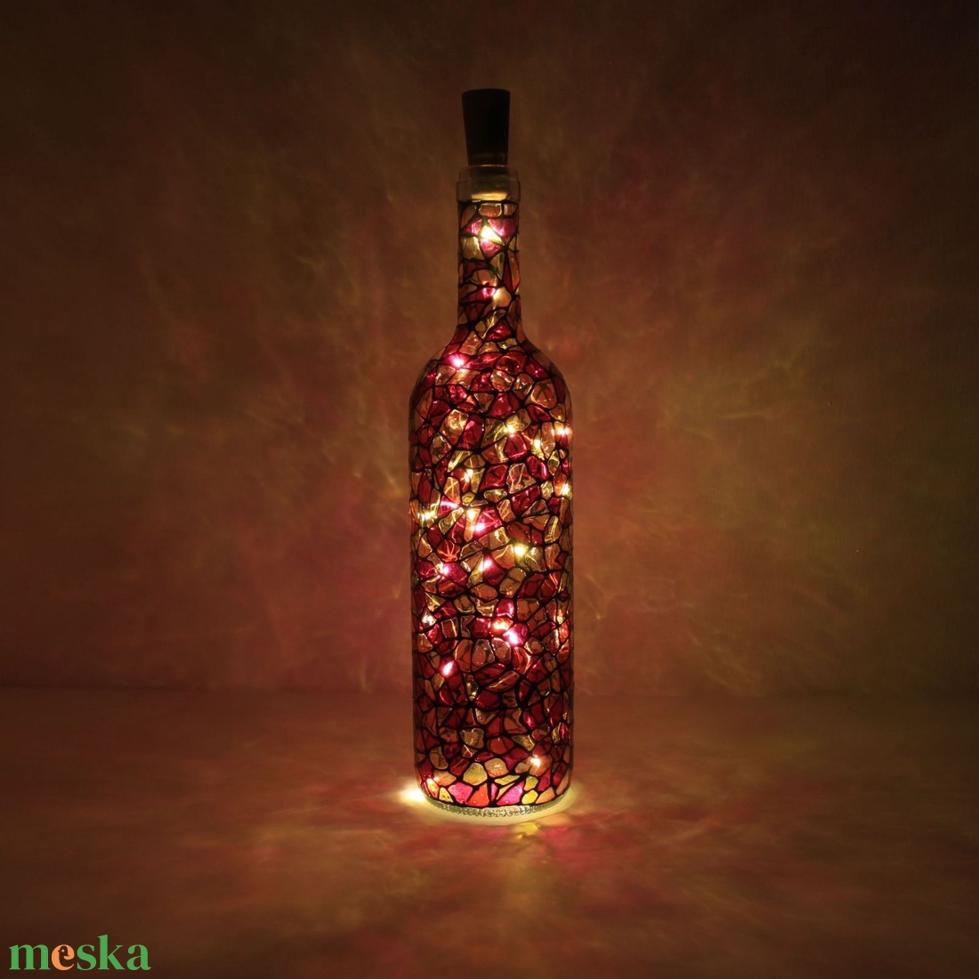 Kézzel festett, egyedi díszüveg LED világítással - otthon & életmód - dekoráció - asztal és polc dekoráció - díszüveg - Meska.hu