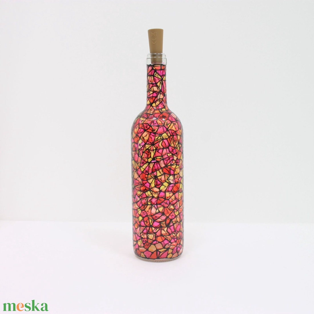 Kézzel festett, egyedi díszüveg LED világítással - otthon & életmód - dekoráció - asztal és polc dekoráció - díszüveg - Meska.hu