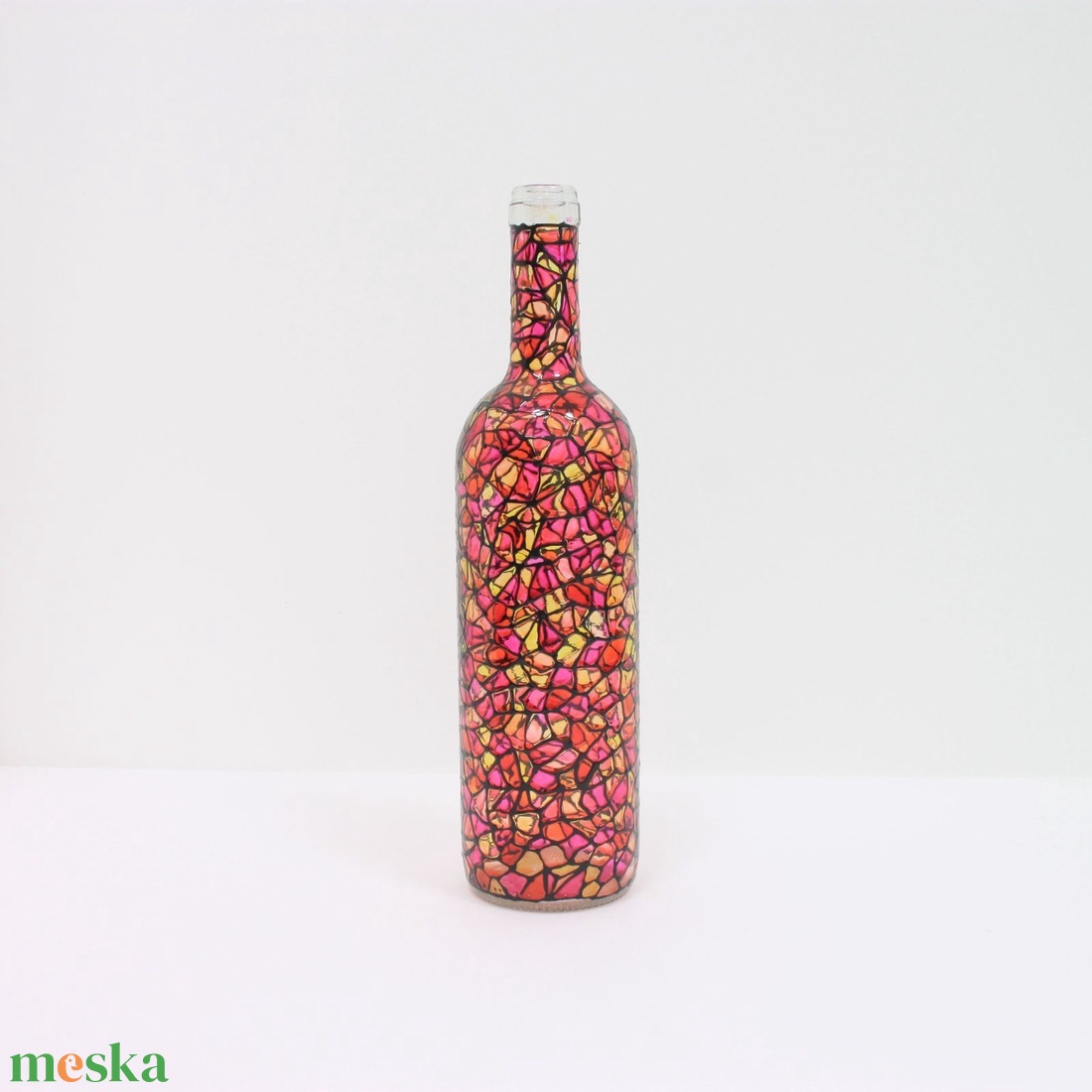 Kézzel festett, egyedi díszüveg LED világítással - otthon & életmód - dekoráció - asztal és polc dekoráció - díszüveg - Meska.hu