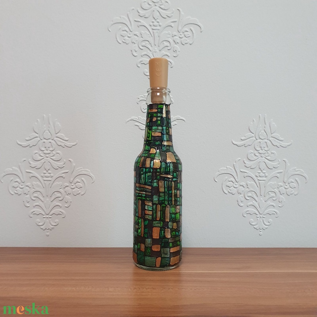 Kézzel festett, egyedi díszüveg LED világítással - otthon & életmód - dekoráció - asztal és polc dekoráció - díszüveg - Meska.hu Kézzel festett, egyedi díszüveg LED világítással - otthon & életmód - dekoráció - asztal és polc dekoráció - díszüveg - Meska.hu