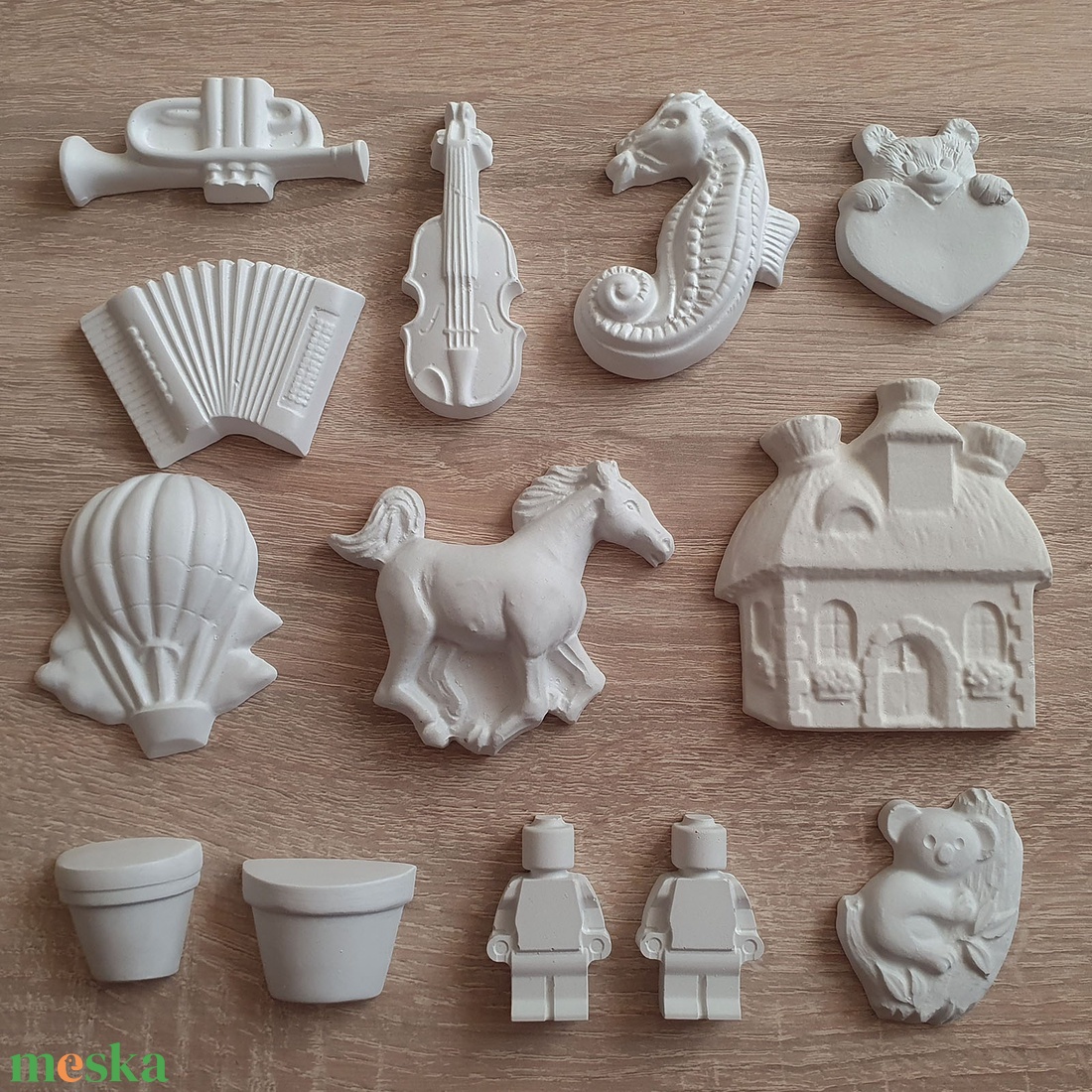Festhető gipsz figura csomag (hangszerek, lovacska, hőlégballon, házikó, cserepek, LEGO figura, maci) - diy (csináld magad) - egységcsomag - Meska.hu Festhető gipsz figura csomag (hangszerek, lovacska, hőlégballon, házikó, cserepek, LEGO figura, maci) - diy (csináld magad) - egységcsomag - Meska.hu