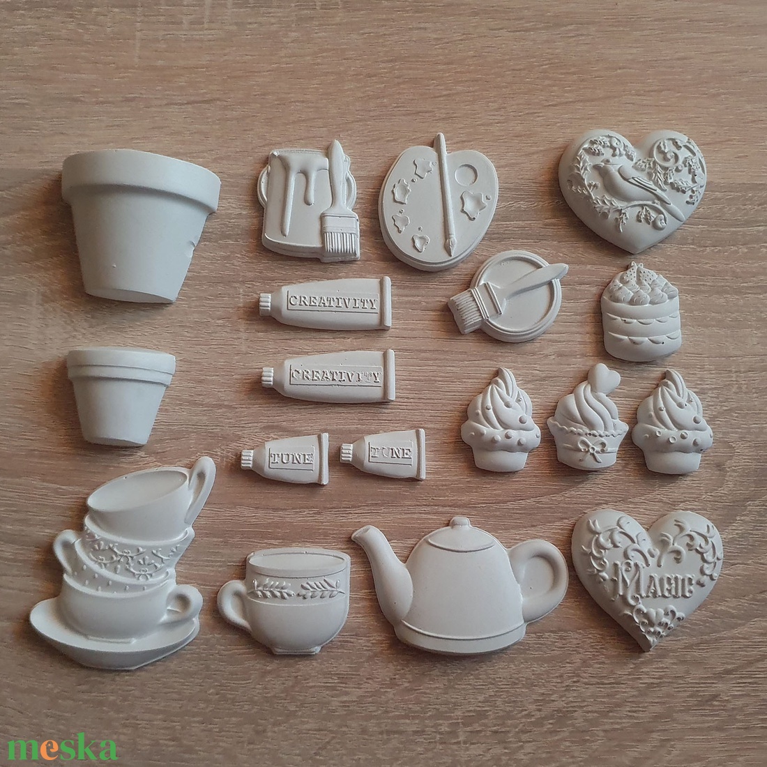 Festhető gipsz figura csomag (cserepek, festő készlet, sütik, szívecskék, teázó készlet) - diy (csináld magad) - egységcsomag - Meska.hu Festhető gipsz figura csomag (cserepek, festő készlet, sütik, szívecskék, teázó készlet) - diy (csináld magad) - egységcsomag - Meska.hu