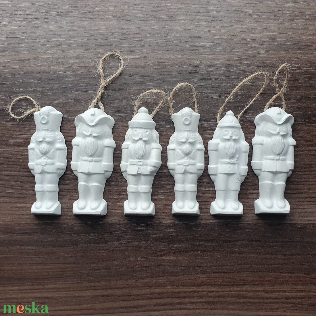 Gipsz karácsonyfadíszek - 6 db - diótörő - karácsony - karácsonyi lakásdekoráció - karácsonyfadíszek - Meska.hu Gipsz karácsonyfadíszek - 6 db - diótörő - karácsony - karácsonyi lakásdekoráció - karácsonyfadíszek - Meska.hu