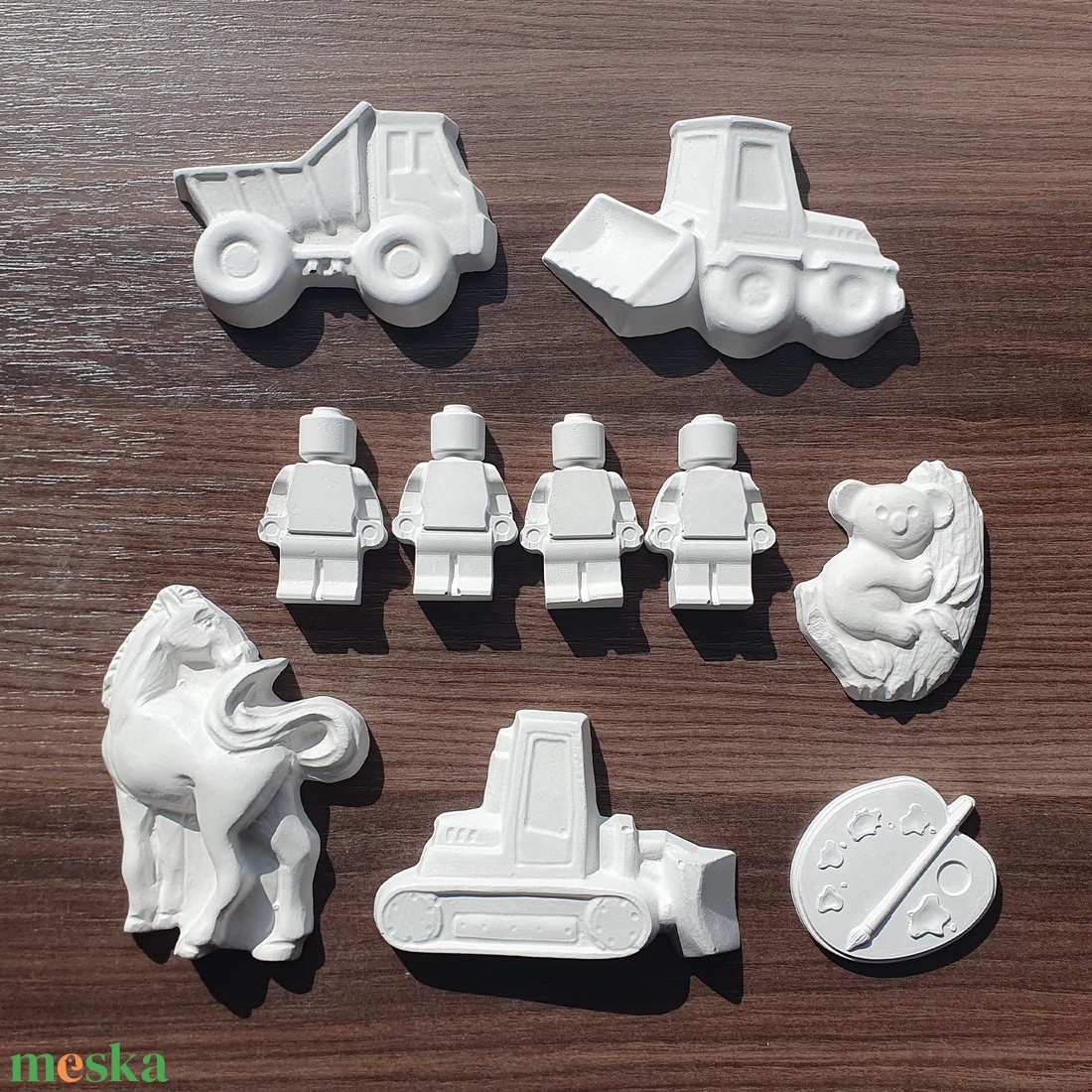 Festhető gipsz figura csomag - 10 db - vegyes (munkagépek, Lego, ló, paletta, koala) - diy (csináld magad) - egységcsomag - Meska.hu  Festhető gipsz figura csomag - 10 db - vegyes (munkagépek, Lego, ló, paletta, koala) - diy (csináld magad) - egységcsomag - Meska.hu