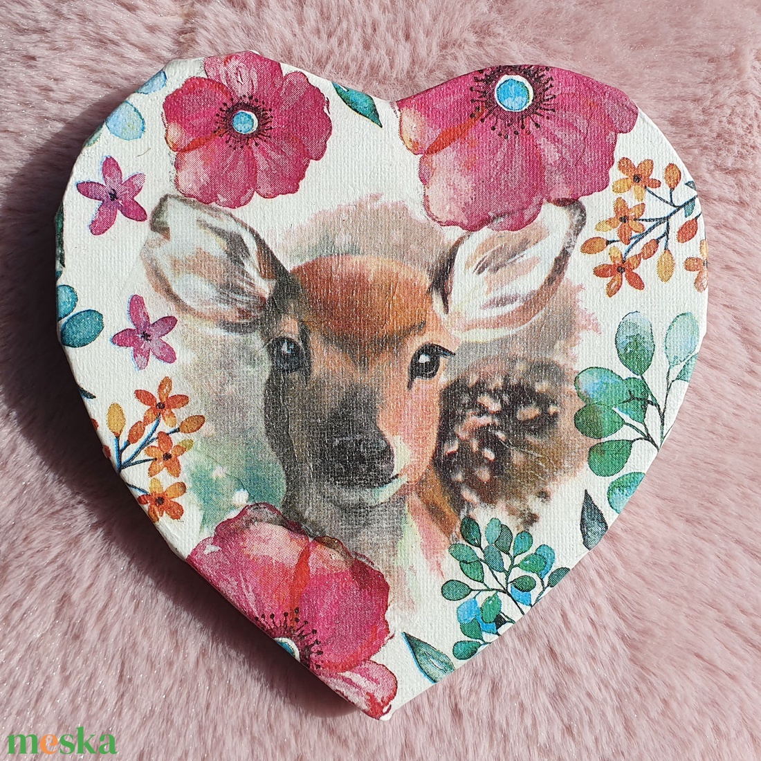 Szív alakú virágos, őzikés kép - decoupage technikával - művészet - festmény - akril - Meska.hu Szív alakú virágos, őzikés kép - decoupage technikával - művészet - festmény - akril - Meska.hu