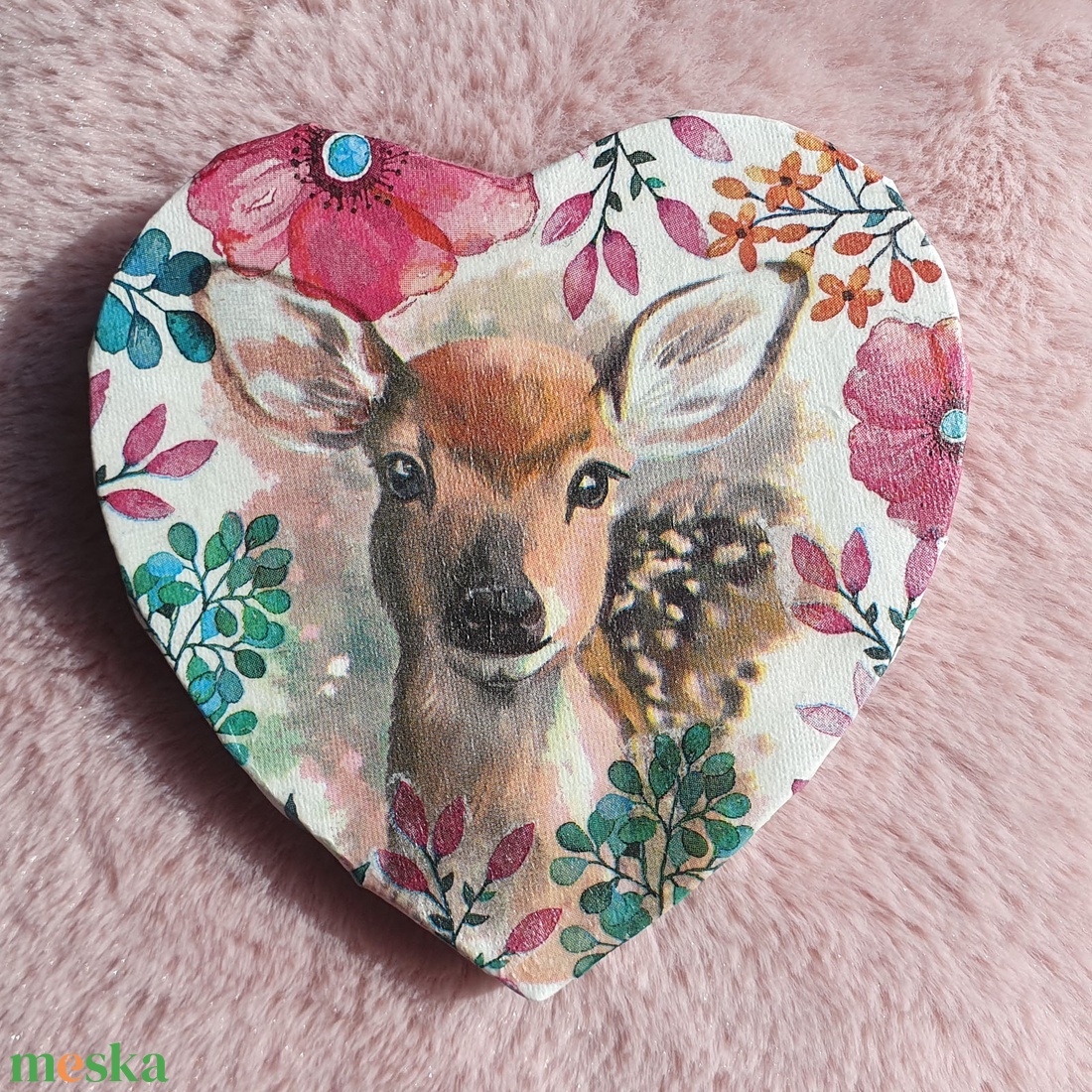 Szív alakú virágos, őzikés kép - decoupage technikával - művészet - festmény - akril - Meska.hu Szív alakú virágos, őzikés kép - decoupage technikával - művészet - festmény - akril - Meska.hu