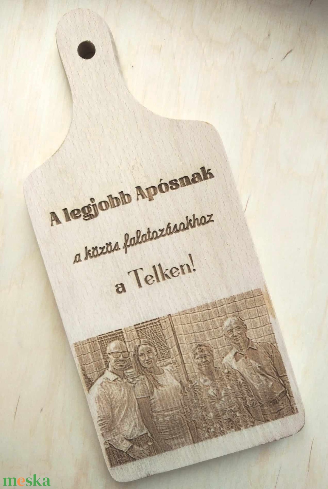 Vágódeszka saját gravírozással - fotóval - otthon & életmód - konyhafelszerelés, tálalás - sütés, főzés - vágódeszka - Meska.hu Vágódeszka saját gravírozással - fotóval - otthon & életmód - konyhafelszerelés, tálalás - sütés, főzés - vágódeszka - Meska.hu