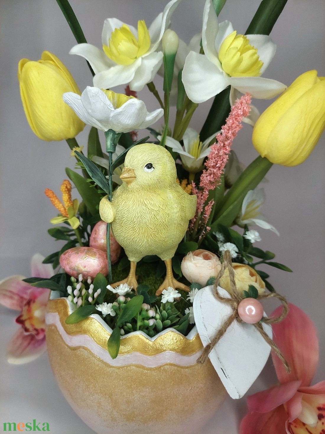 Csibe nárciszokkal - otthon & életmód - dekoráció - asztal és polc dekoráció - asztaldísz - Meska.hu