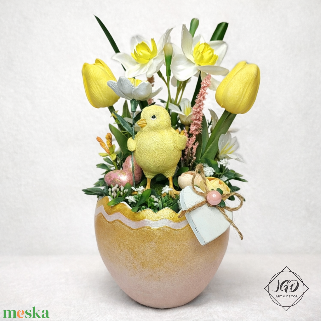 Csibe nárciszokkal - ünnepi díszek, dekorációk - húsvéti díszek és dekorációk - húsvéti asztaldíszek - Meska.hu