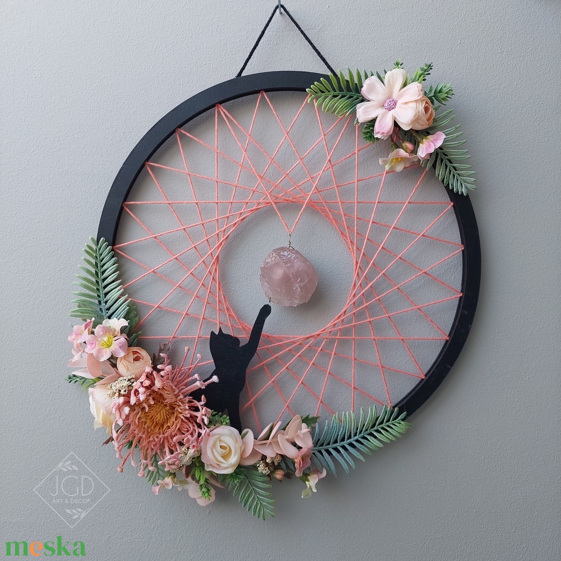 Cicás fali dísz rózsakvarccal - otthon & életmód - dekoráció - fali és függő dekoráció - falra akasztható dekor - Meska.hu