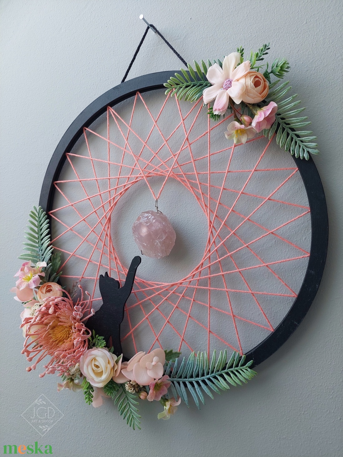 Cicás fali dísz rózsakvarccal - otthon & életmód - dekoráció - fali és függő dekoráció - falra akasztható dekor - Meska.hu