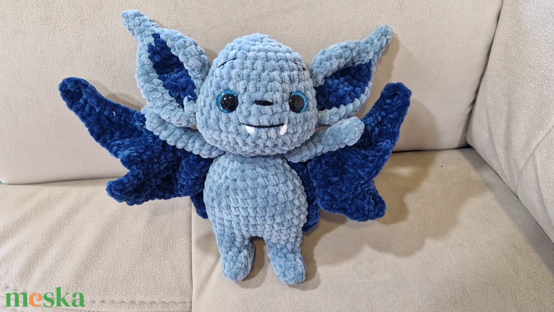 Elemér, a denevér plüss, horgolt amigurumi - játék & sport - plüssállat & játékfigura - denevér - Meska.hu