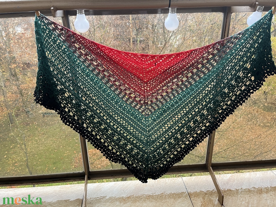 Piros-türkiz horgolt kendő - ruha & divat - sál, sapka, kendő - vállkendő - Meska.hu