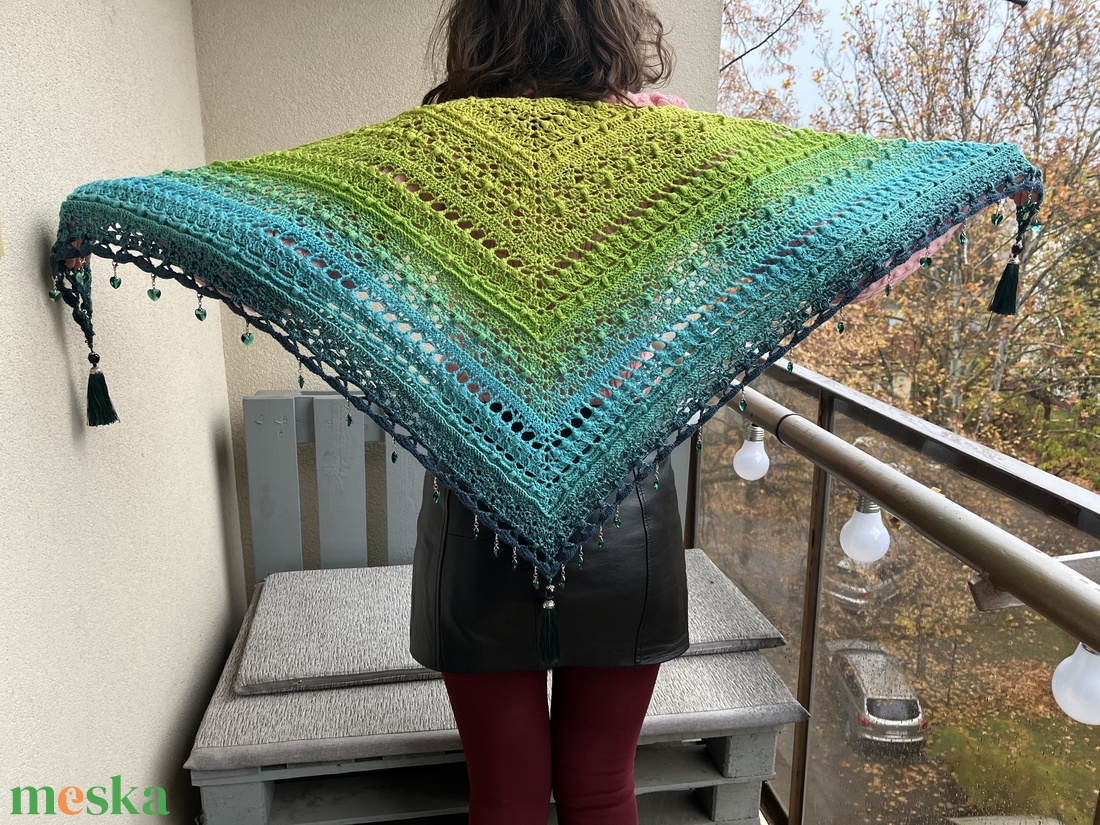 Lime-türkiz horgolt kendő - ruha & divat - sál, sapka, kendő - vállkendő - Meska.hu