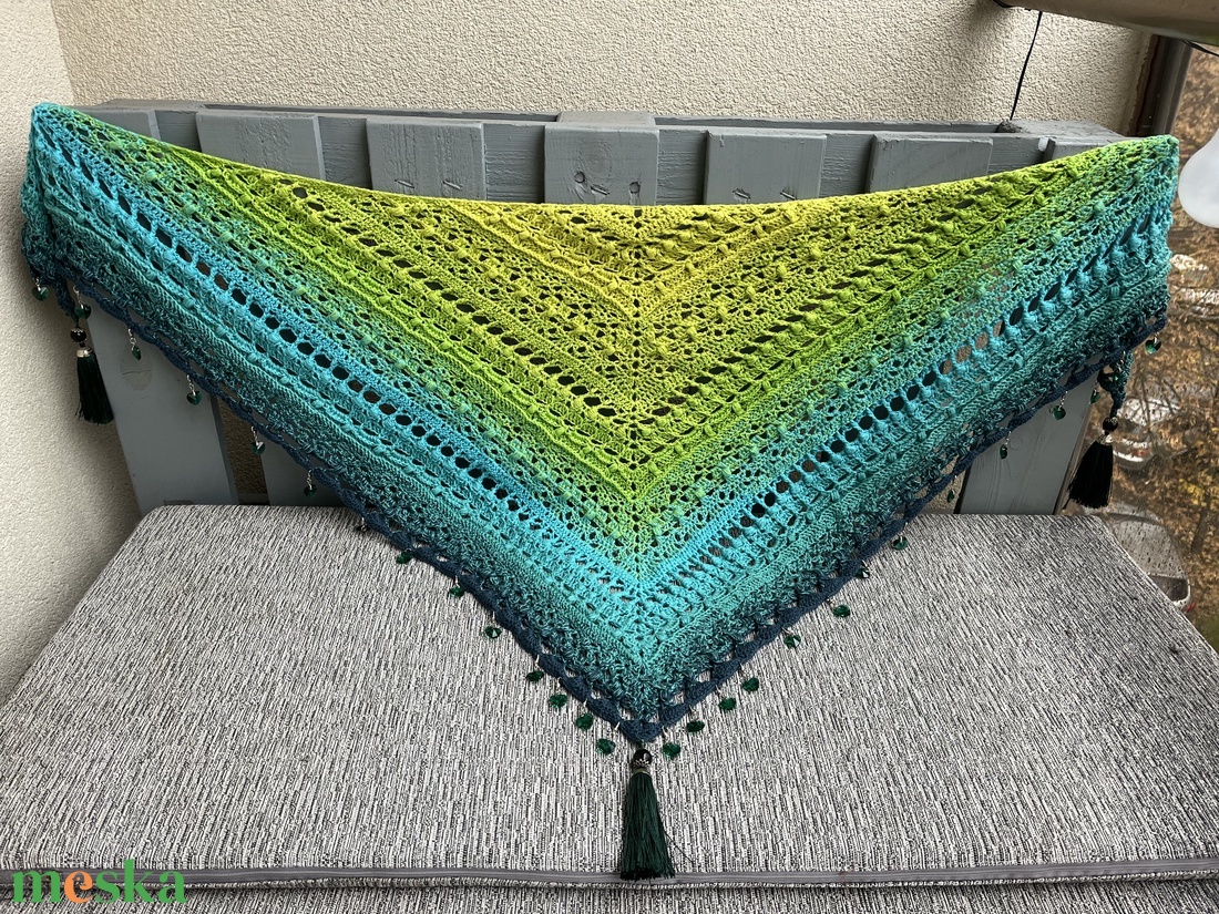 Lime-türkiz horgolt kendő - ruha & divat - sál, sapka, kendő - vállkendő - Meska.hu