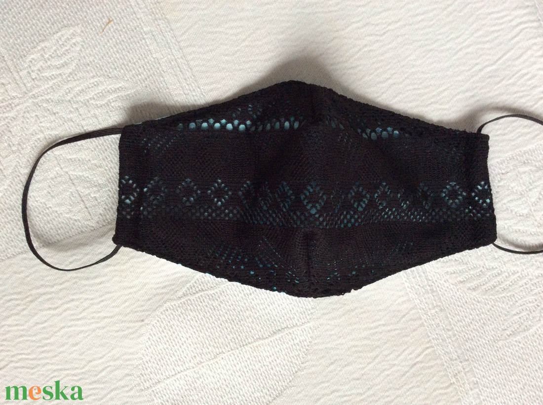 Világoskék-feketecsipkés maszk  - ruha & divat - maszk, arcmaszk - női - Meska.hu