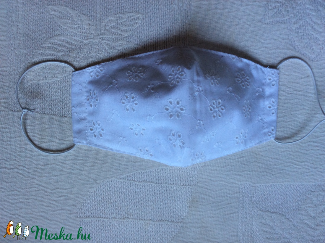 Madeirás textil maszk - női - női - Meska.hu